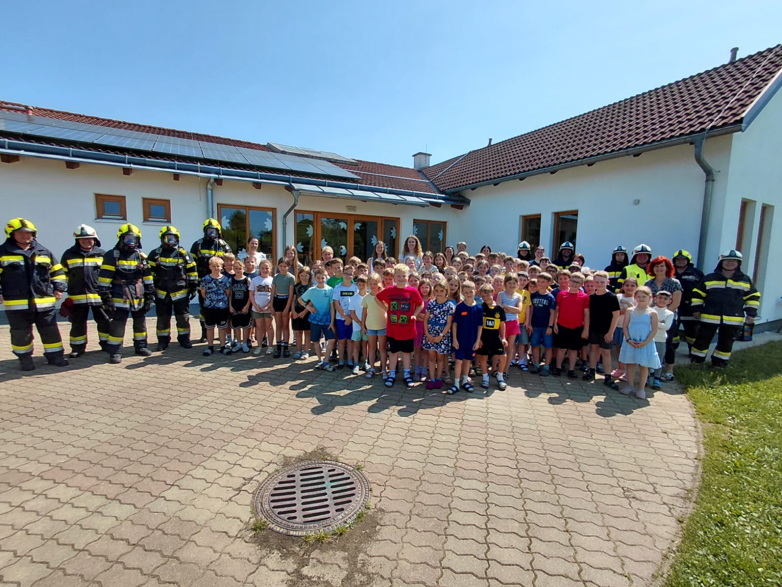 Mehr über den Artikel erfahren Übung bei der Volksschule Flattendorf am 6. Juni 2025