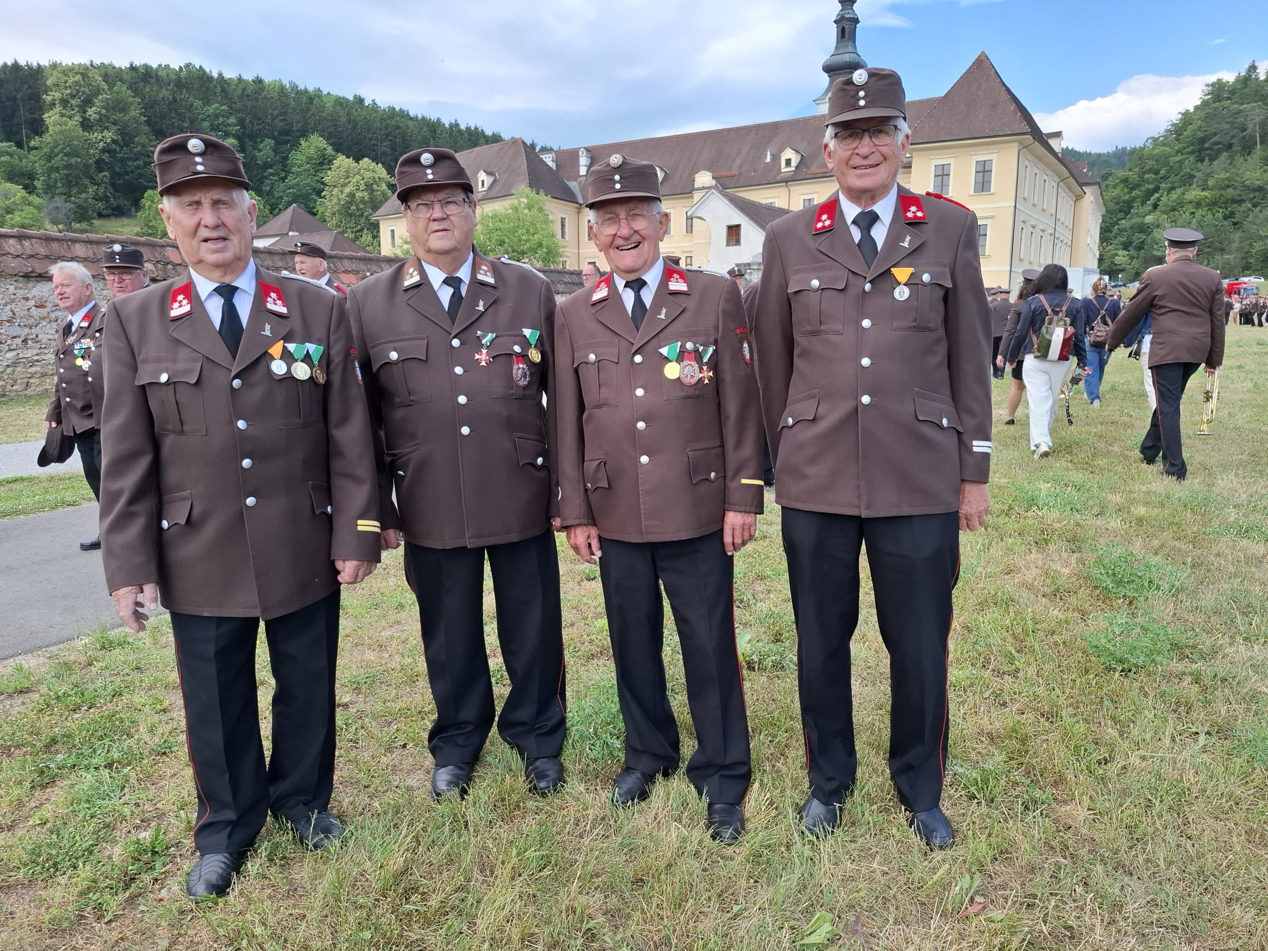 v.l.n.r.: HLM Josef Moser, HLM d.F. Heribert Proyer, EHBM Franz Seidl, HFM Manfred Schlögl